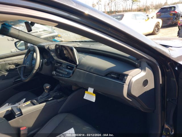 58ADA1C11RU044740 Lexus ES 300H