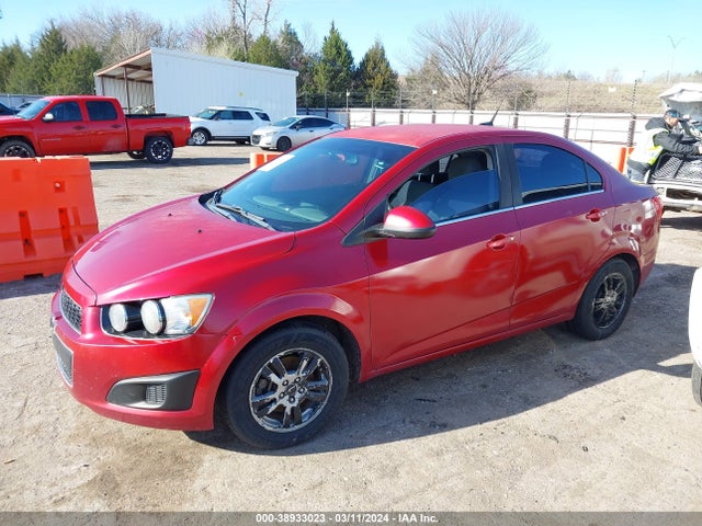Chevrolet Sonic Lt Auto 2014 1G1JC5SH6E4213670 Image 2