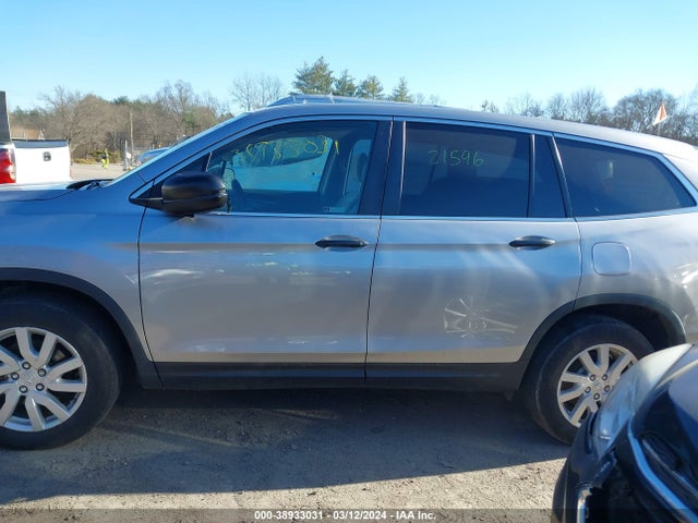 Honda PILOT LX 2019 5FNYF6H13KB086846 Image 15