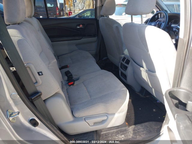 Honda PILOT LX 2019 5FNYF6H13KB086846 Image 8