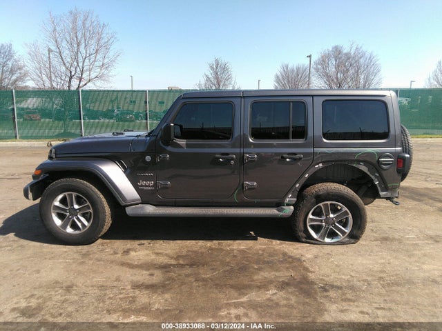 1C4HJXEG1MW704239 Jeep Wrangler Unlimited Sahara 4x4