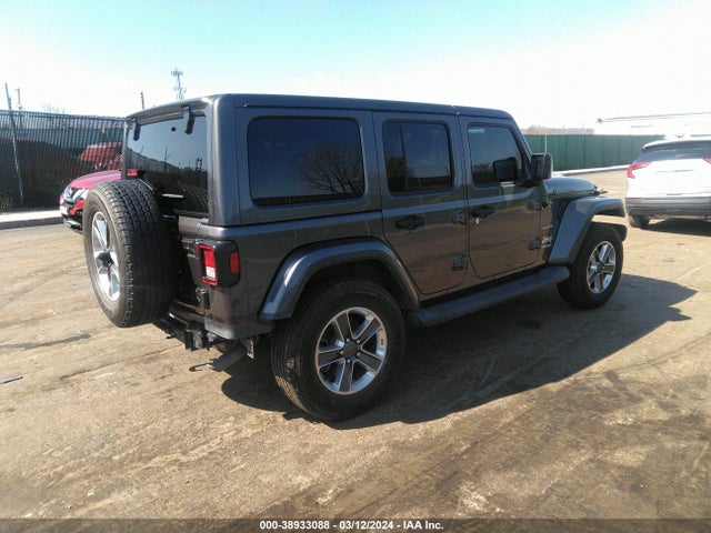 1C4HJXEG1MW704239 Jeep Wrangler Unlimited Sahara 4x4