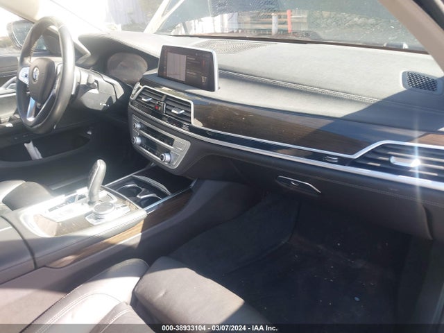 WBA7T4C08MCF91837 BMW 740i Xdrive