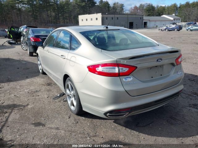 3FA6P0H93FR165760 Ford FUSION SE
