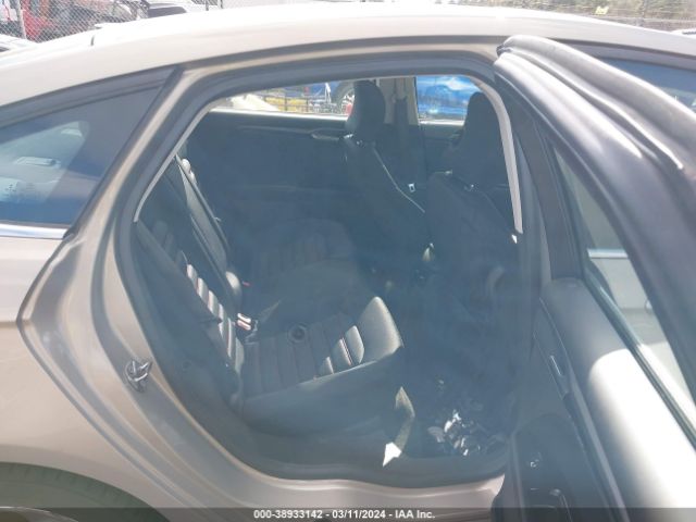 3FA6P0H93FR165760 Ford FUSION SE
