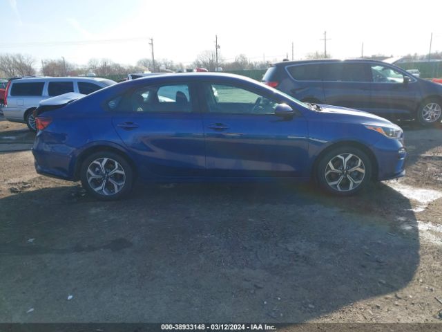 3KPF24AD6ME413213 KIA Forte Lxs