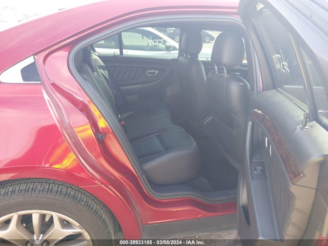 Ford Taurus Limited 2018 1FAHP2F84JG126156 Image 8