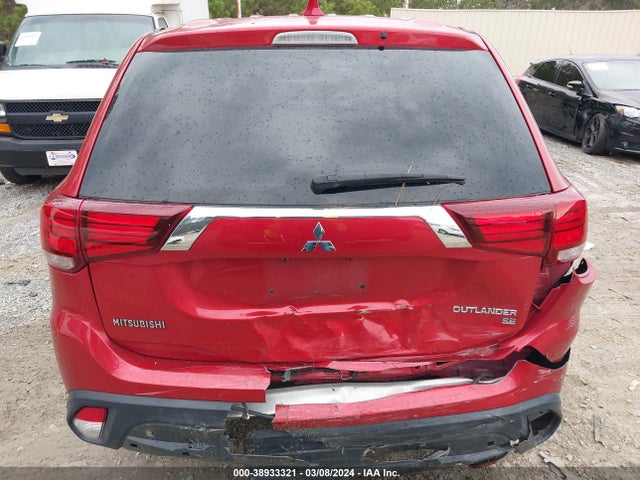 JA4AD3A32KZ045596 Mitsubishi Outlander Se