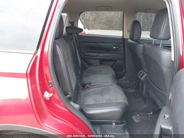 JA4AD3A32KZ045596 Mitsubishi Outlander Se