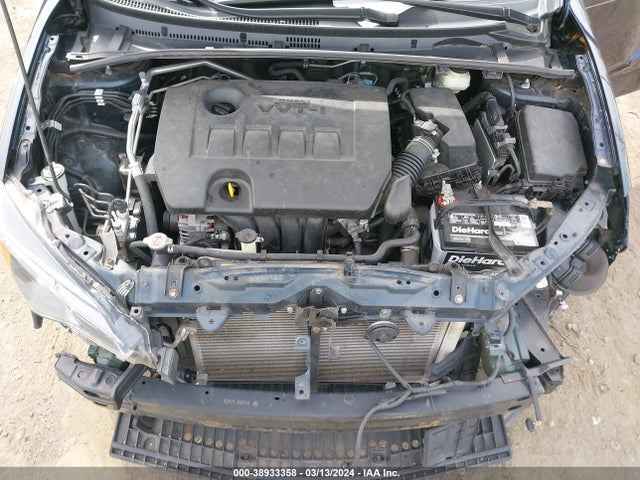 Toyota COROLLA LE 2018 5YFBURHEXJP835421 Image 10