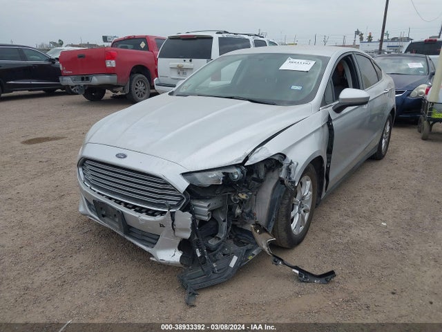 Ford FUSION S 2015 1FA6P0G70F5127387 Image 2