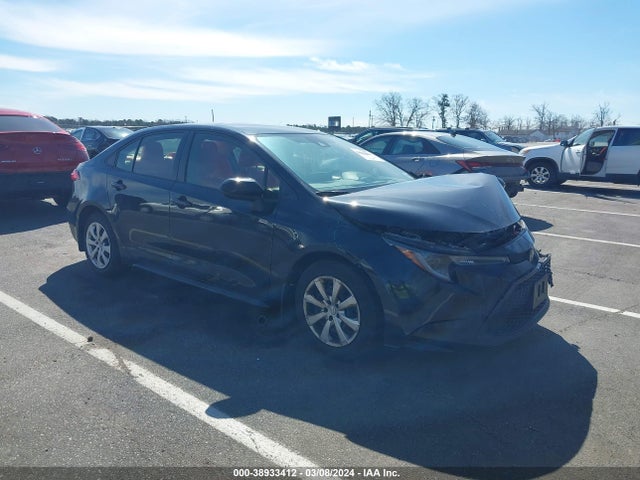 Toyota COROLLA LE 2022 JTDEPMAE4NJ198571 Image 1
