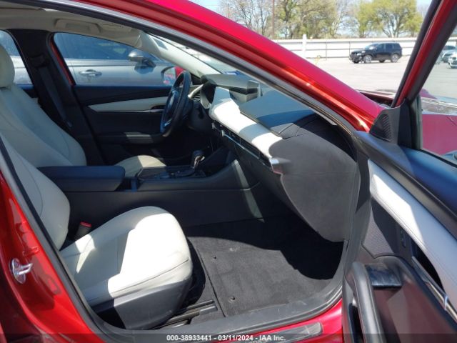 JM1BPACM2K1101739 Mazda Mazda3 Premium Package