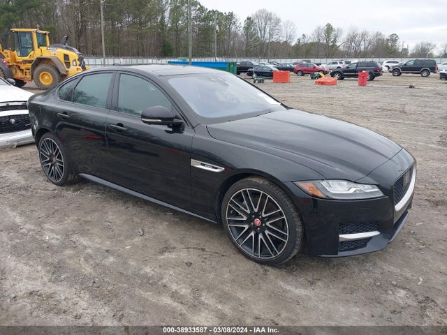 2016 JAGUAR XF SAJBF4BVXGCY00421 Photo 0