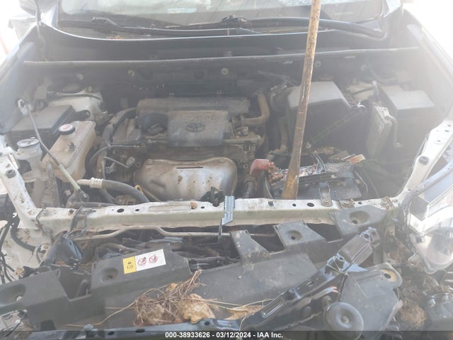Toyota RAV4 LE 2017 JTMZFREVXHJ128461 Image 10