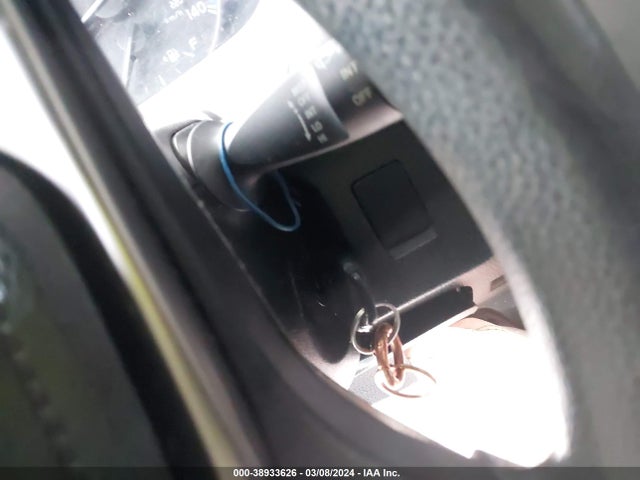 Toyota RAV4 LE 2017 JTMZFREVXHJ128461 Image 11