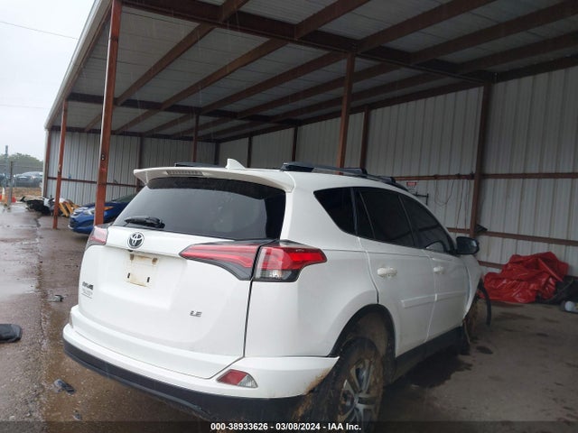 Toyota RAV4 LE 2017 JTMZFREVXHJ128461 Image 4
