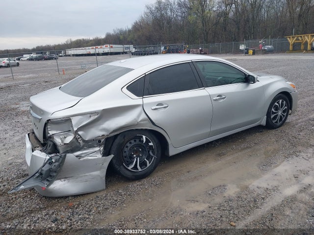 Nissan Altima 2.5 S 2015 1N4AL3AP6FC268041 Image 4