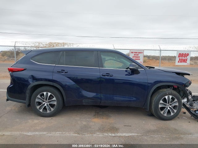 Toyota Highlander Xle 2023 5TDKDRBH1PS501183 Image 12
