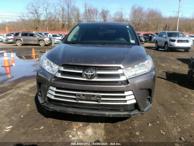 5TDBZRFH7KS730875 Toyota Highlander Le