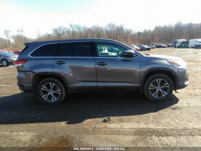 5TDBZRFH7KS730875 Toyota Highlander Le