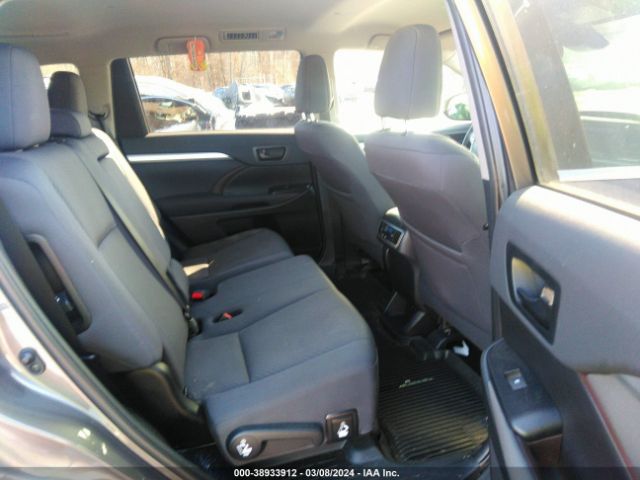 5TDBZRFH7KS730875 Toyota Highlander Le