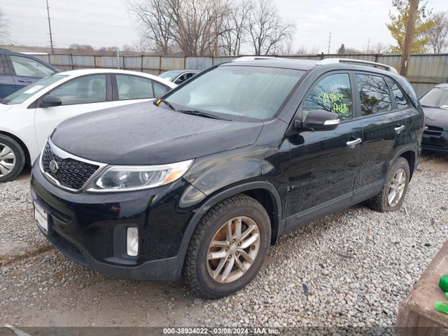 KIA SORENTO LX 2015 5XYKT4A64FG649300 Image 2