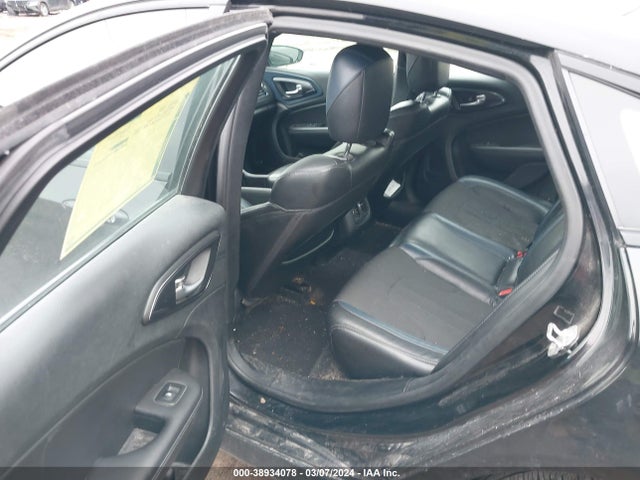 Chrysler 200 S 2015 1C3CCCBG6FN589054 Image 8