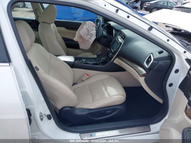 1N4AA6AP0HC435942 Nissan Maxima 3.5 Platinum