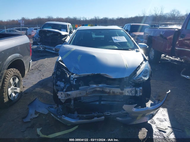 Toyota Prius C Two 2015 JTDKDTB39F1113308 Image 12