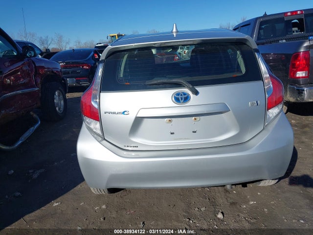 Toyota Prius C Two 2015 JTDKDTB39F1113308 Image 16