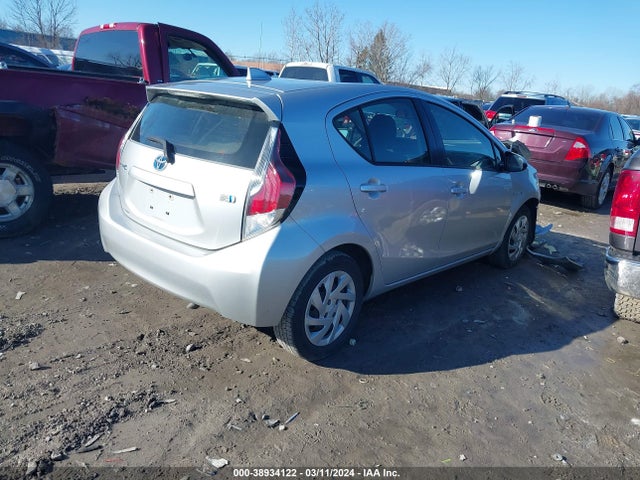 Toyota Prius C Two 2015 JTDKDTB39F1113308 Image 4