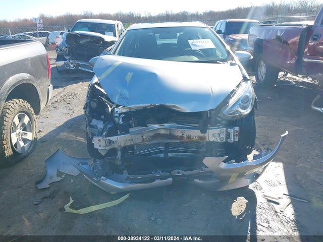 Toyota Prius C Two 2015 JTDKDTB39F1113308 Image 6