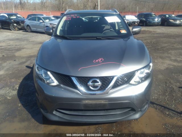 JN1BJ1CR2HW122375 Nissan Rogue Sport Sv