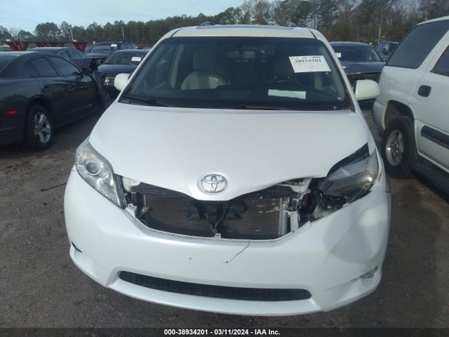 Toyota Sienna Xle 8 Passenger 2015 5TDYK3DC2FS544184 Image 12