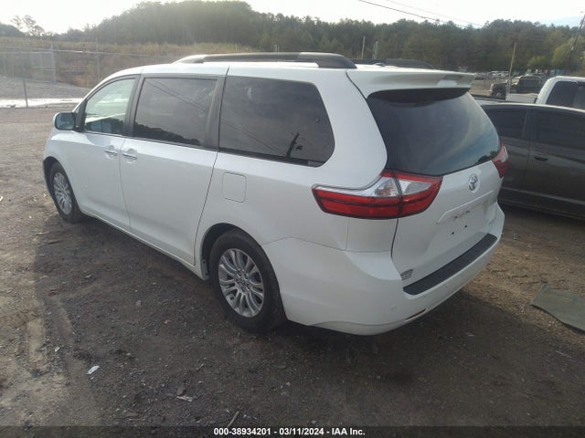 Toyota Sienna Xle 8 Passenger 2015 5TDYK3DC2FS544184 Image 3