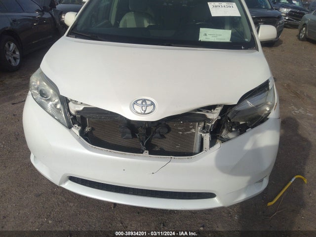 Toyota Sienna Xle 8 Passenger 2015 5TDYK3DC2FS544184 Image 6