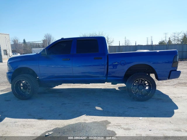 38934207 :رقم المزاد ، 3C6UR5CL9JG207081 vin ، 2018 Ram 2500 Tradesman  4x4 6'4 Box مزاد بيع