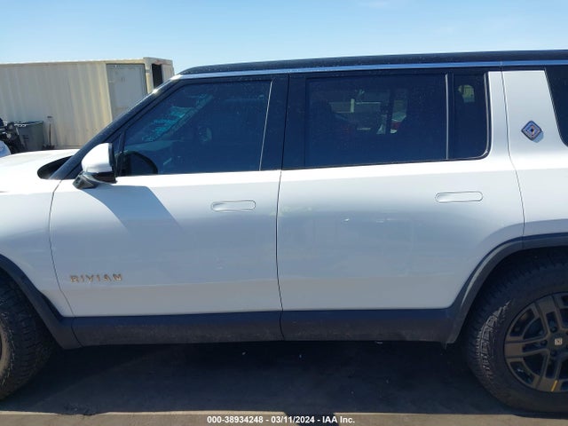 Rivian R1s Launch Edition 2023 7PDSGABL1PN004291 Image 13