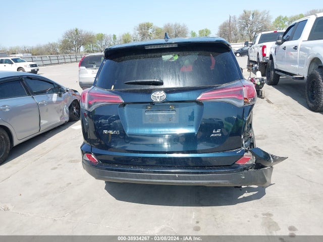 Toyota RAV4 LE 2018 JTMBFREV2JJ252246 Image 17