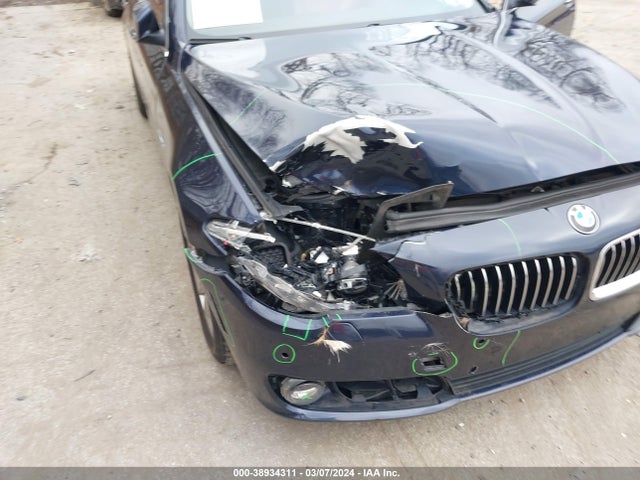 BMW 528i Xdrive 2015 WBA5A7C59FD626437 Image 12