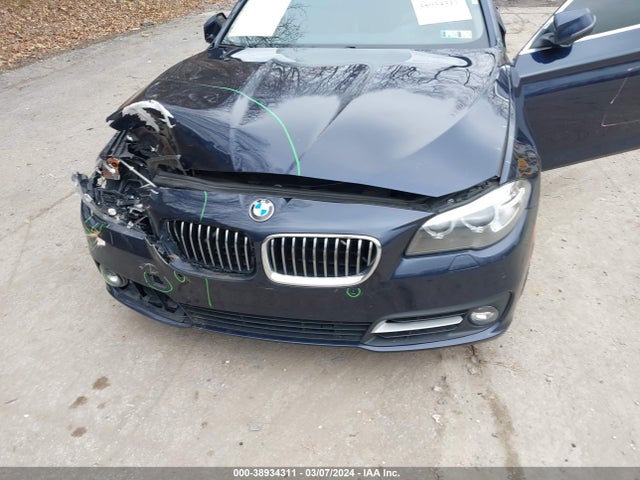 BMW 528i Xdrive 2015 WBA5A7C59FD626437 Image 14
