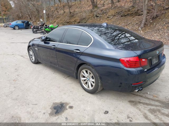 2015 BMW 528I WBA5A7C59FD626437 Photo 2