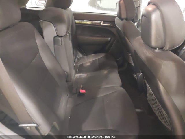 KIA SORENTO LX 2014 5XYKTCA64EG464317 Image 8