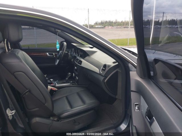 WDDGF4HB7EG231394 Mercedes-Benz C 250 Luxury/sport