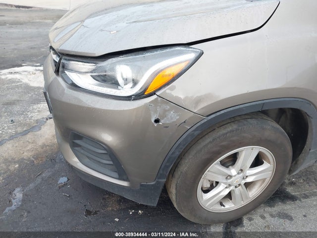 Chevrolet Trax Awd Lt 2022 KL7CJPSM8NB566600 Image 17