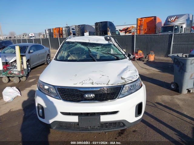 KIA SORENTO LX 2014 5XYKT3A67EG523716 Image 6