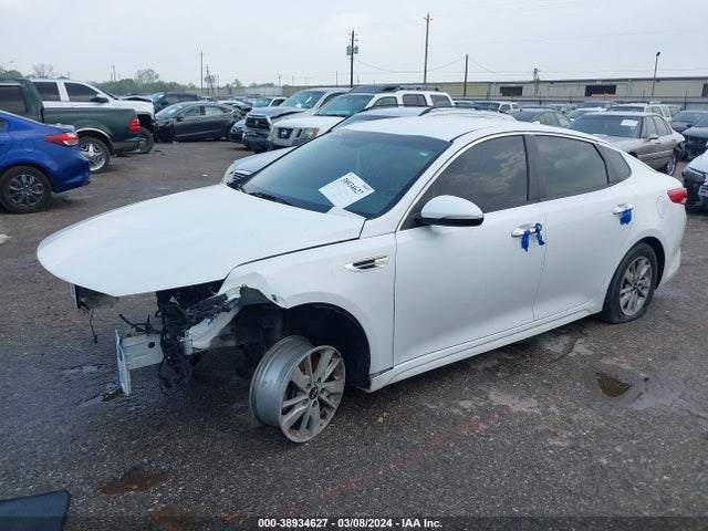 KIA Optima Lx 2017 5XXGT4L37HG135327 Image 2