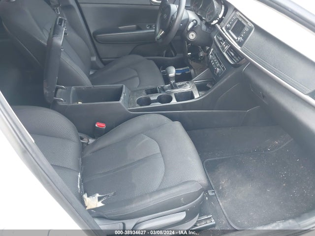 KIA Optima Lx 2017 5XXGT4L37HG135327 Image 5