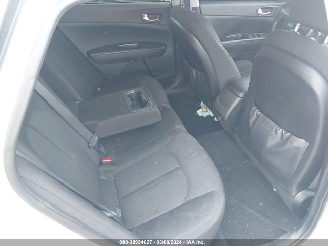 KIA Optima Lx 2017 5XXGT4L37HG135327 Image 8